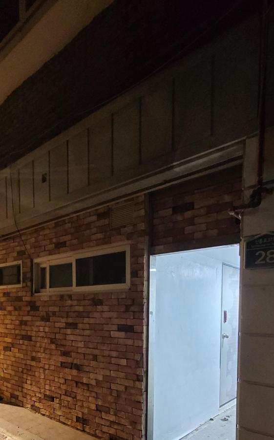 Hidden Ruby Apartment Seoul Exterior photo