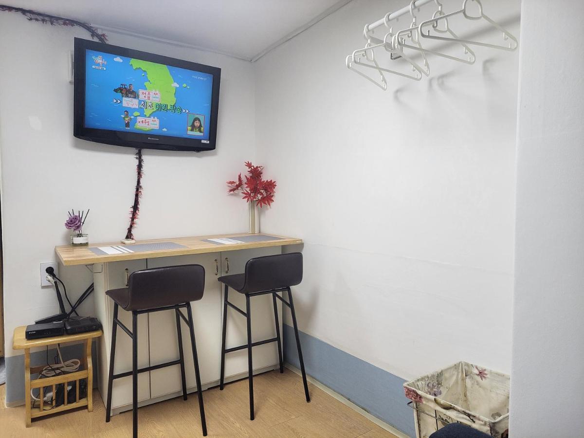 Hidden Ruby Apartment Seoul Exterior photo